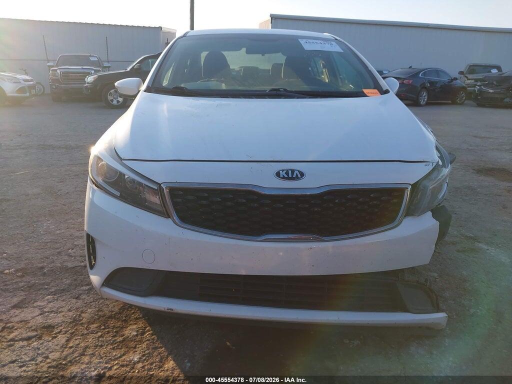 3KPFL4A74JE259653 2018 KIA FORTE photo no. 12
