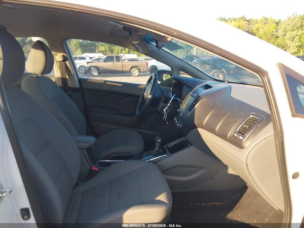 3KPFL4A74JE259653 2018 KIA FORTE photo no. 5