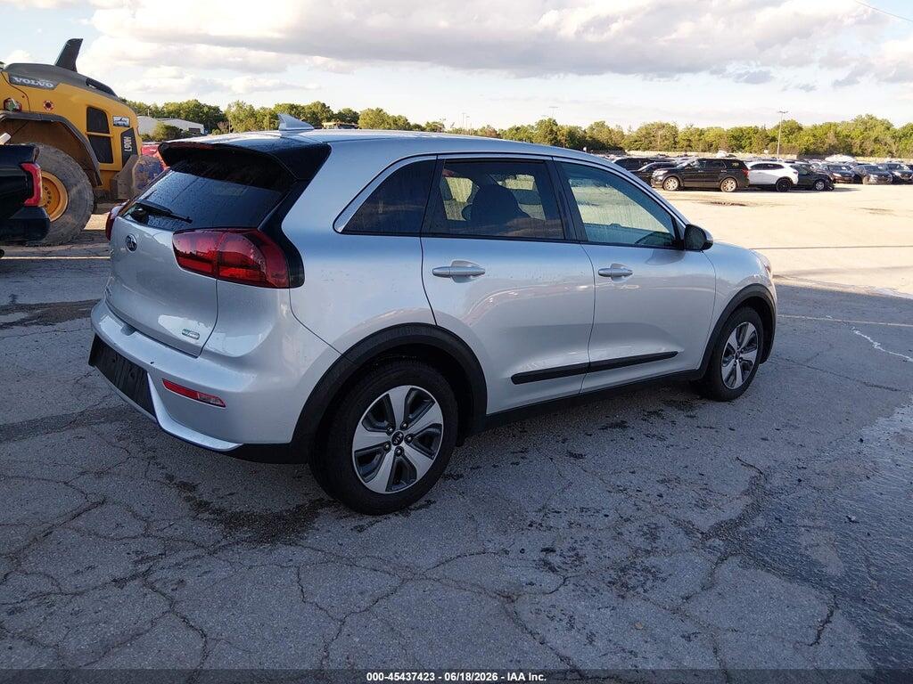 KNDCB3LC6J5160693 2018 KIA NIRO photo no. 4
