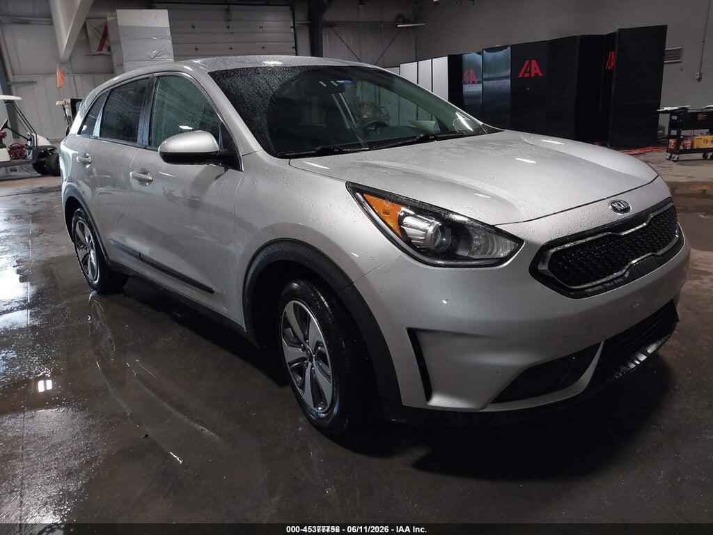 KNDCB3LC5J5147465 2018 KIA NIRO photo no. 1