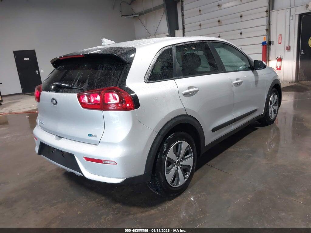 KNDCB3LC5J5147465 2018 KIA NIRO photo no. 6