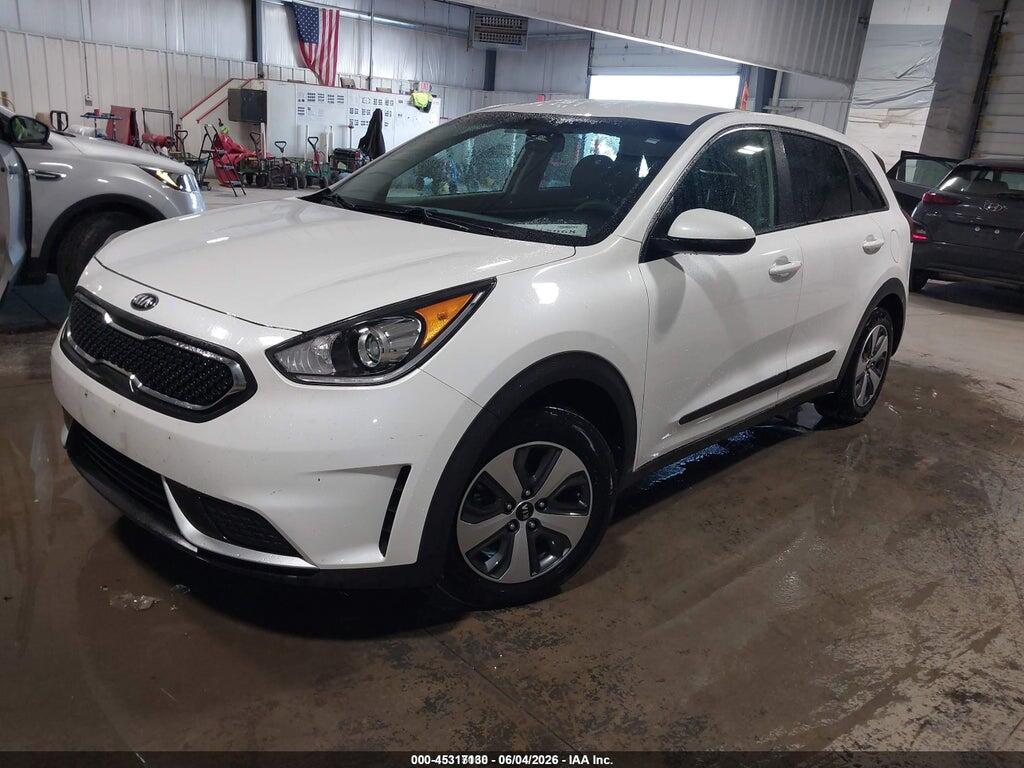 KNDCB3LC2J5140411 2018 KIA NIRO photo no. 2