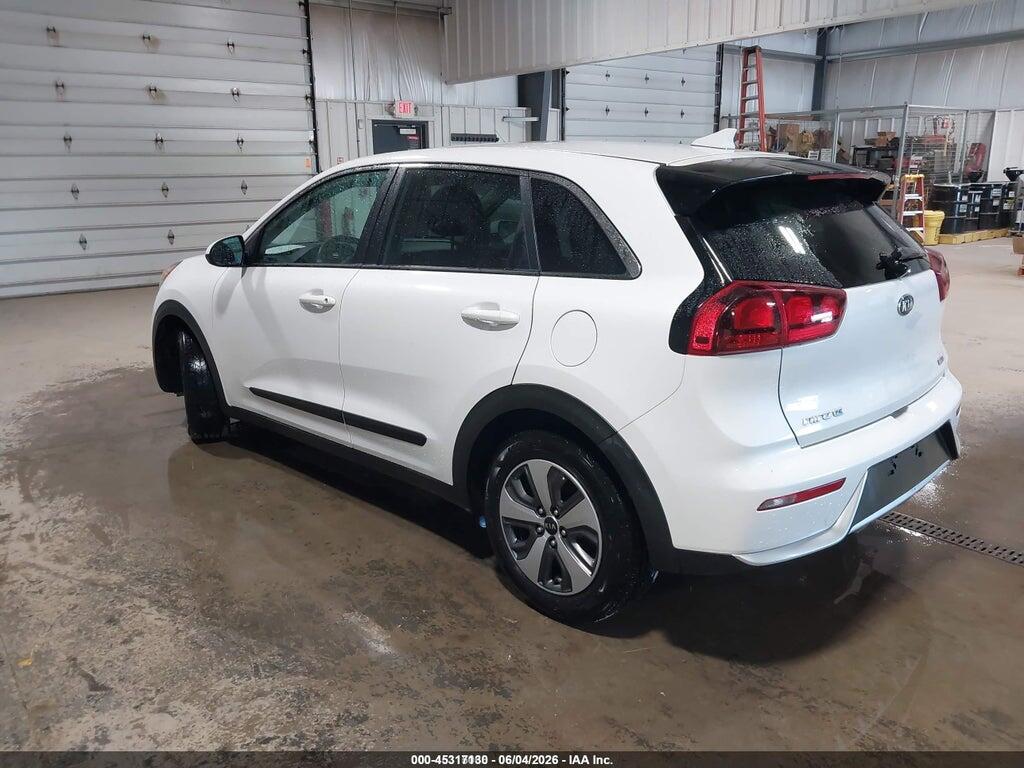 KNDCB3LC2J5140411 2018 KIA NIRO photo no. 3