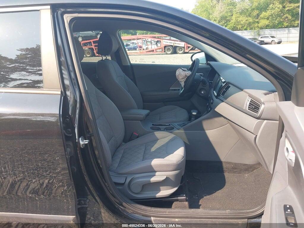 KNDCB3LC8J5176507 2018 KIA NIRO photo no. 5