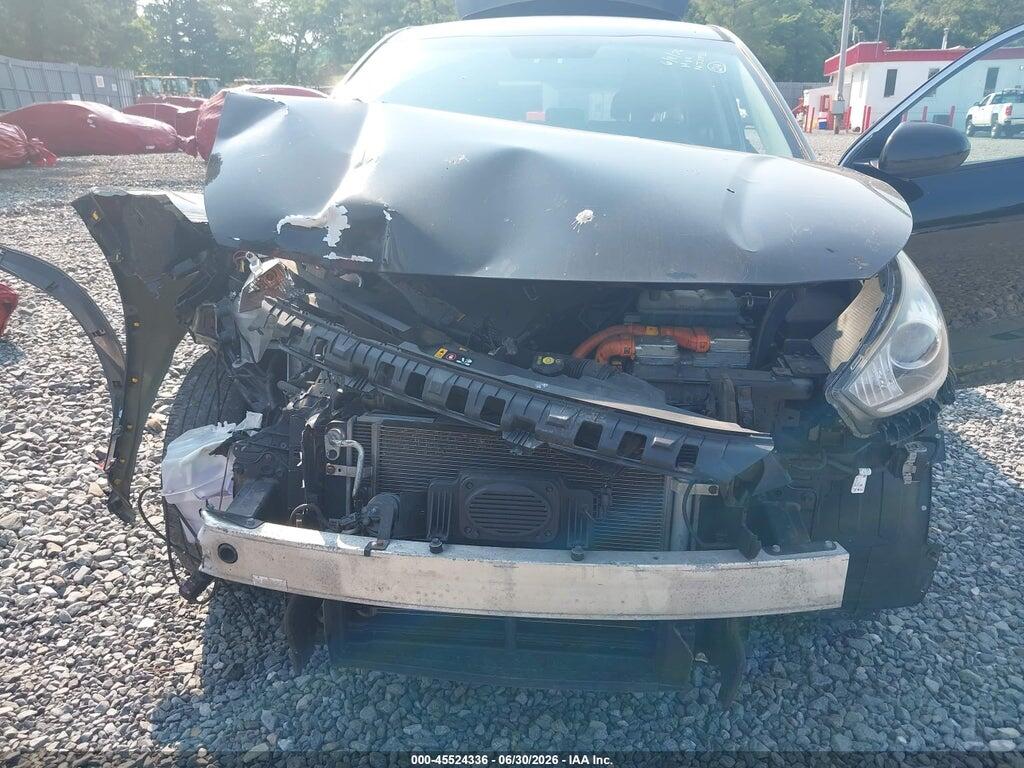 KNDCB3LC8J5176507 2018 KIA NIRO photo no. 6