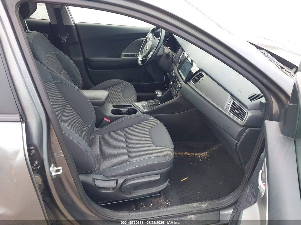 KNDCB3LC6J5162086 2018 KIA NIRO photo no. 5