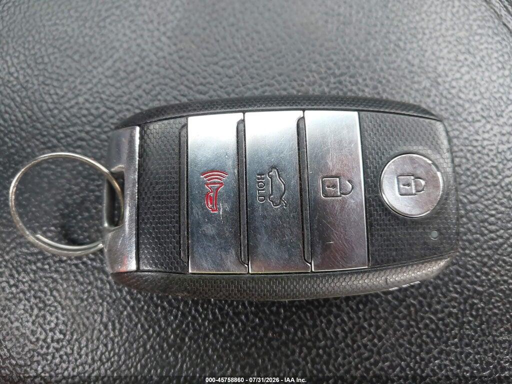 5XXGU4L36JG226785 2018 KIA OPTIMA photo no. 11