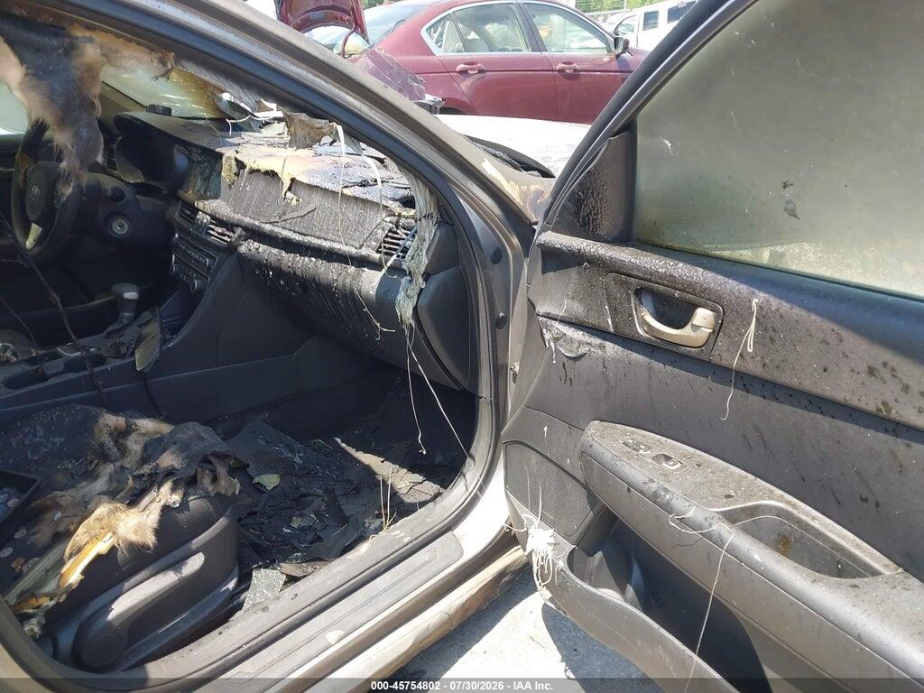 5XXGT4L32JG199085 2018 KIA OPTIMA photo no. 5