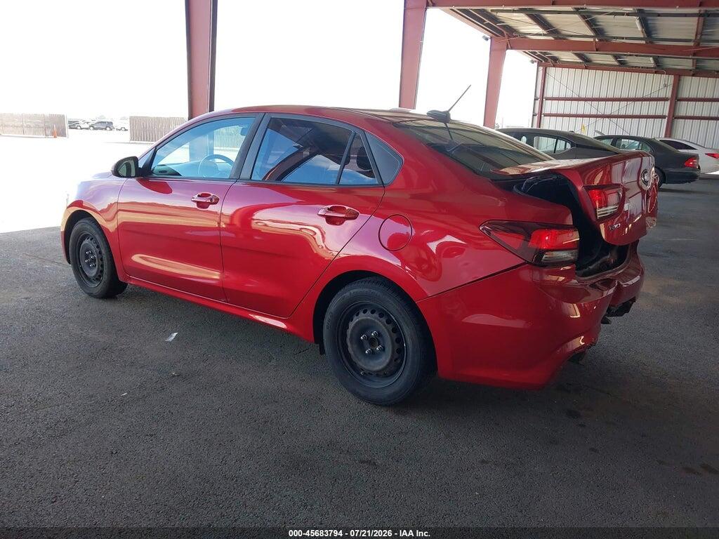 3KPA24AB8JE136827 2018 KIA RIO photo no. 3