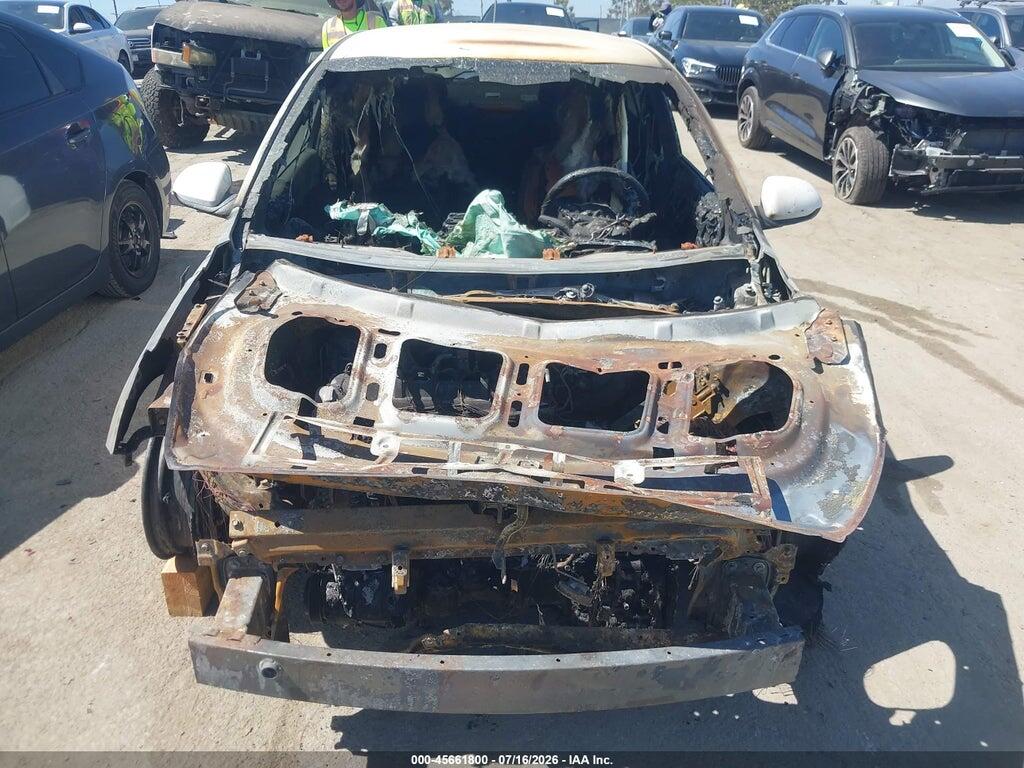 3KPA24AB8JE077813 2018 KIA RIO photo no. 6