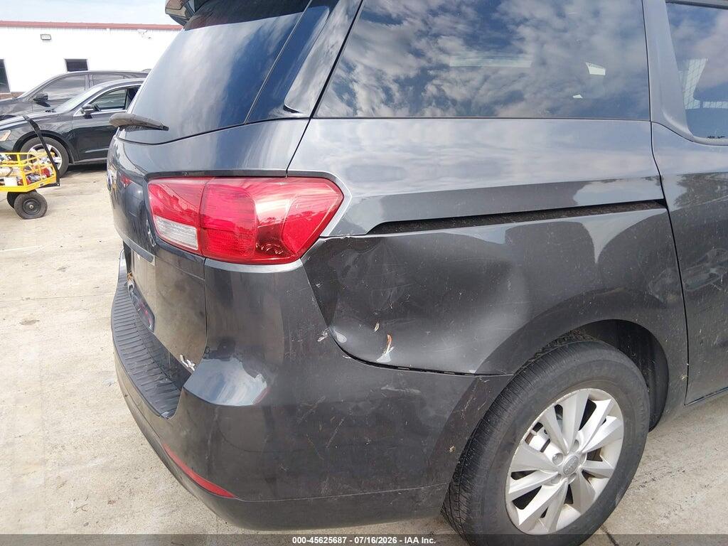 KNDMB5C19J6383139 2018 KIA SEDONA photo no. 6