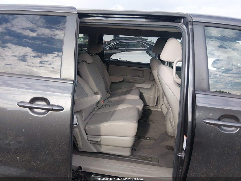 KNDMB5C19J6383139 2018 KIA SEDONA photo no. 8