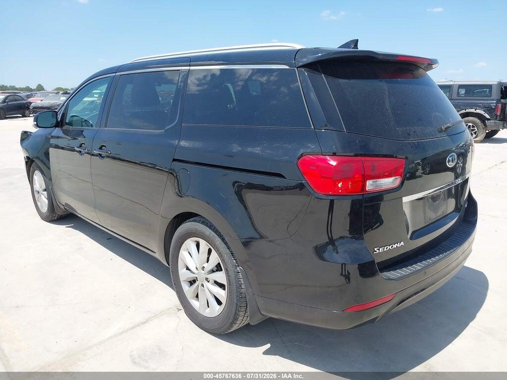 KNDMC5C12J6397168 2018 KIA SEDONA photo no. 3
