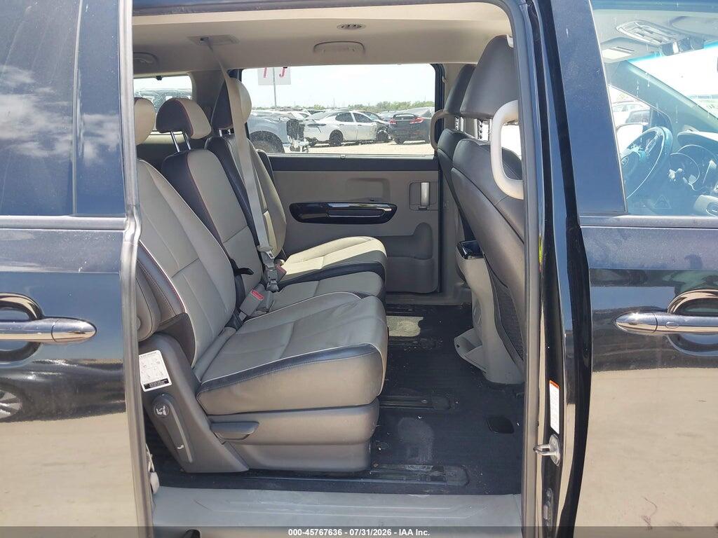 KNDMC5C12J6397168 2018 KIA SEDONA photo no. 8