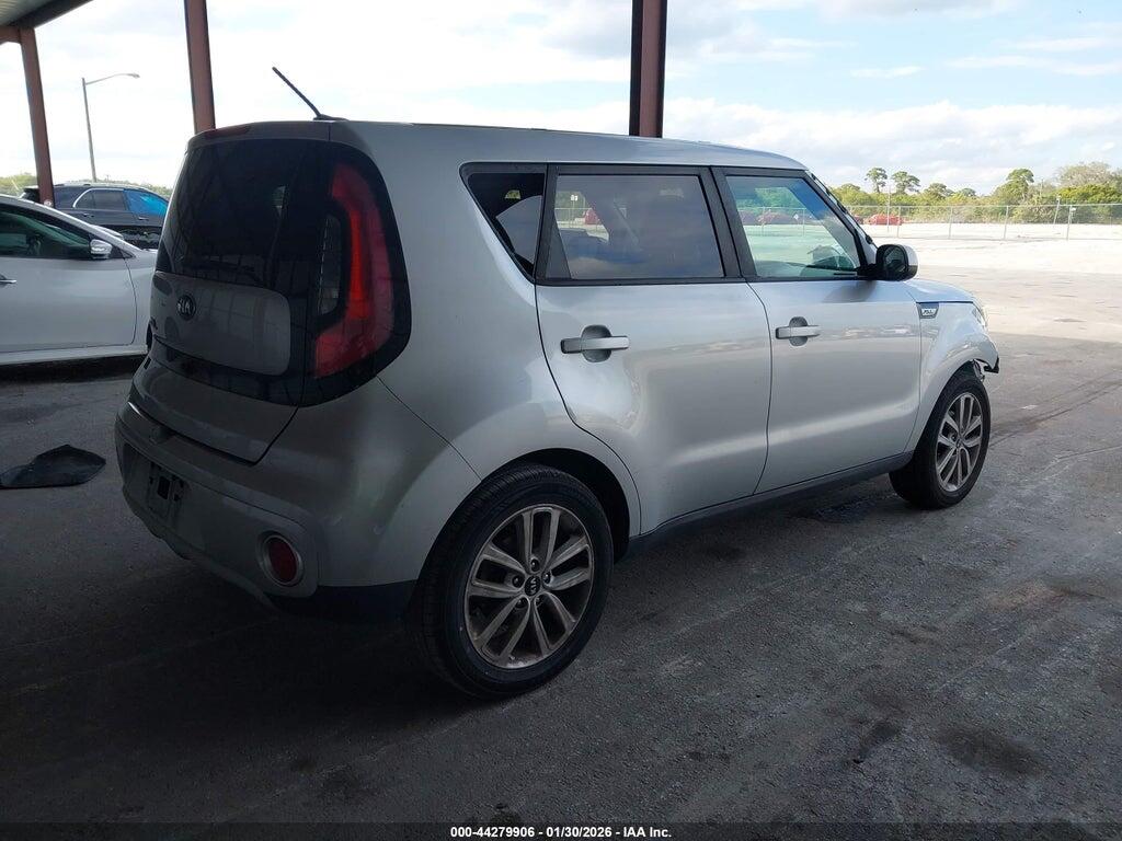 KNDJP3A5XK7634017 2019 KIA SOUL photo no. 4