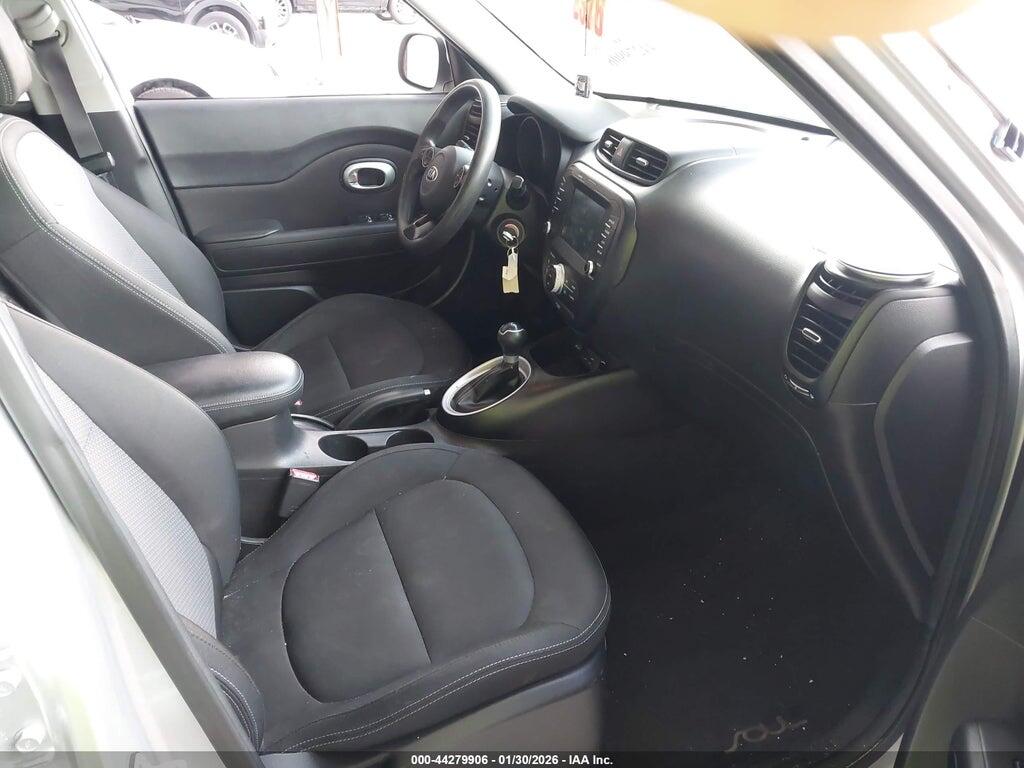 KNDJP3A5XK7634017 2019 KIA SOUL photo no. 5
