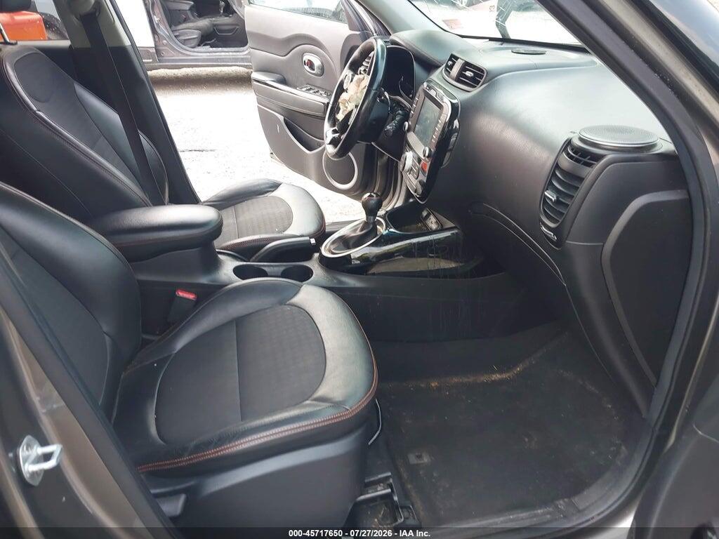 KNDJX3AA0K7683000 2019 KIA SOUL photo no. 5