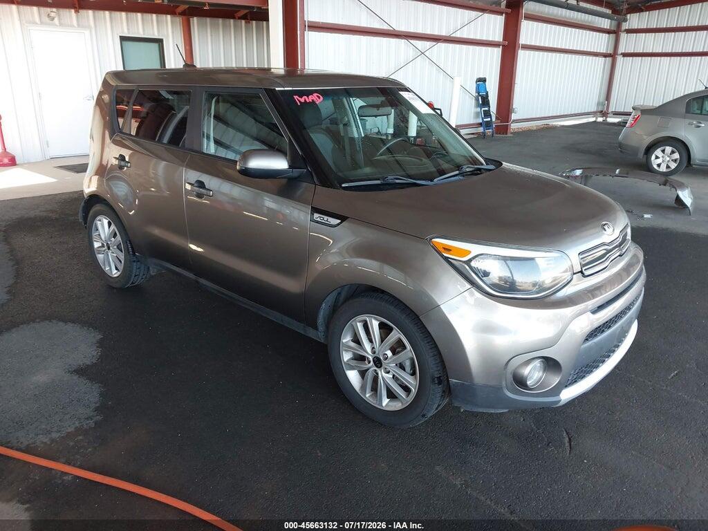 KNDJP3A56J7596445 2018 KIA SOUL photo no. 1