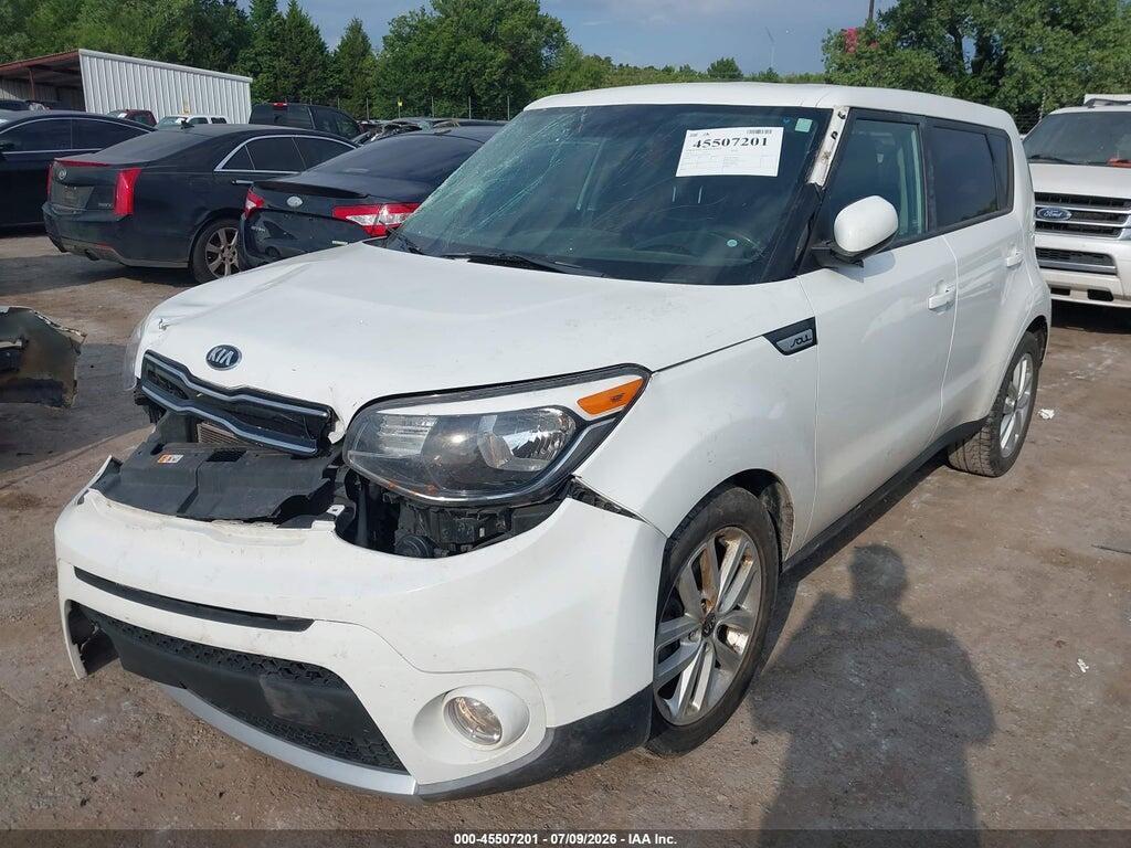 KNDJP3A55J7901868 2018 KIA SOUL photo no. 2