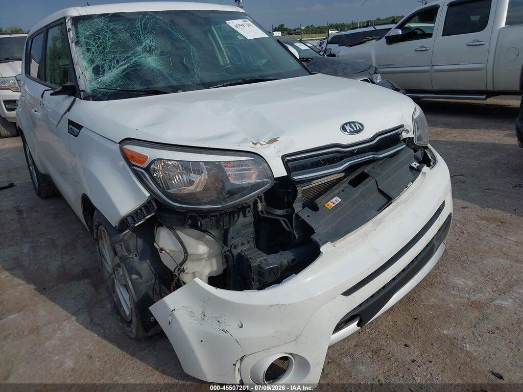 KNDJP3A55J7901868 2018 KIA SOUL photo no. 6
