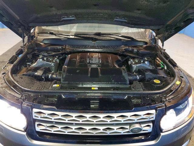 2017 LAND ROVER RANGE ROVER SPORT HSE — Фото 12 из 13