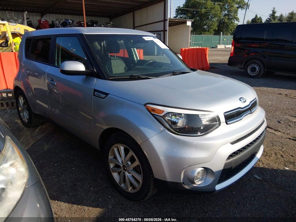 KNDJP3A53J7619633 2018 KIA SOUL photo no. 1