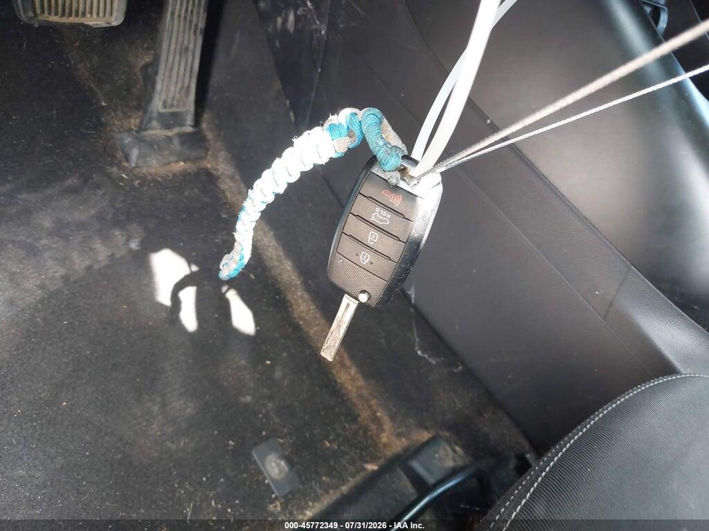 KNDJP3A59J7571653 2018 KIA SOUL photo no. 11