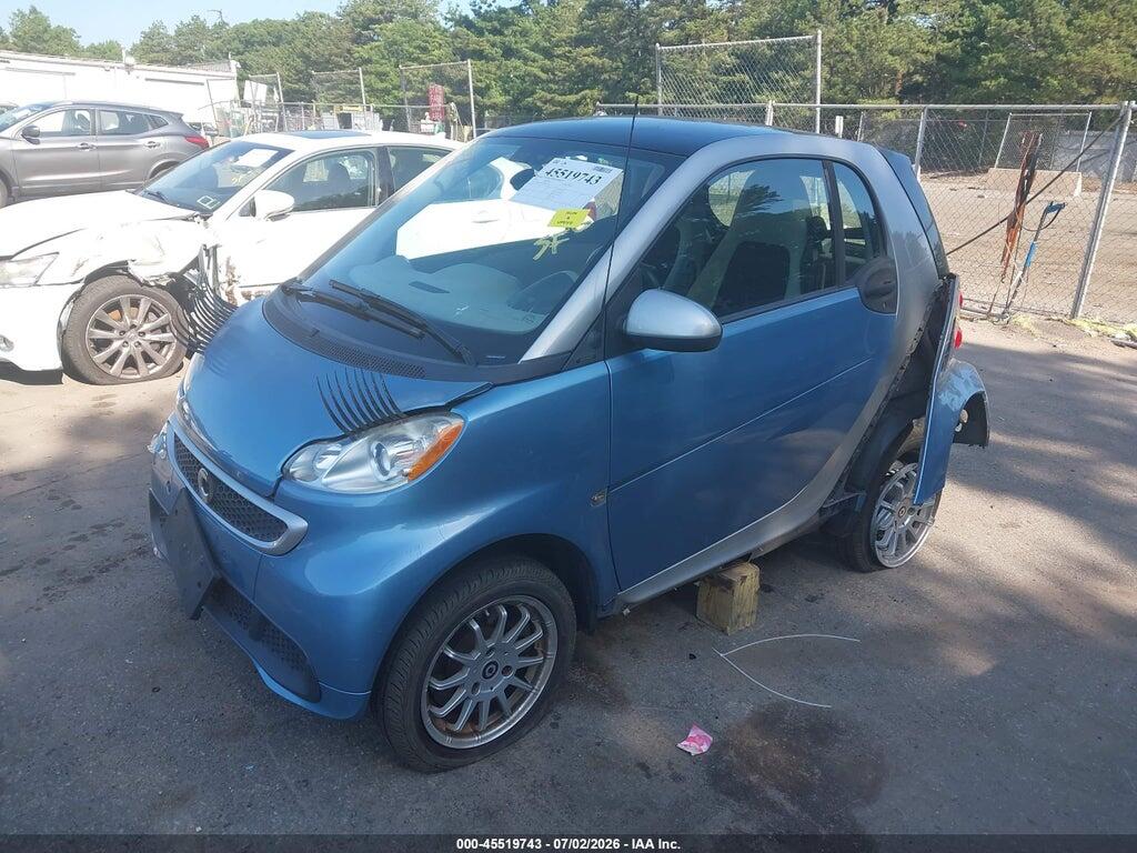 WMEEJ3BA1DK601472 2013 SMART FORTWO photo no. 2