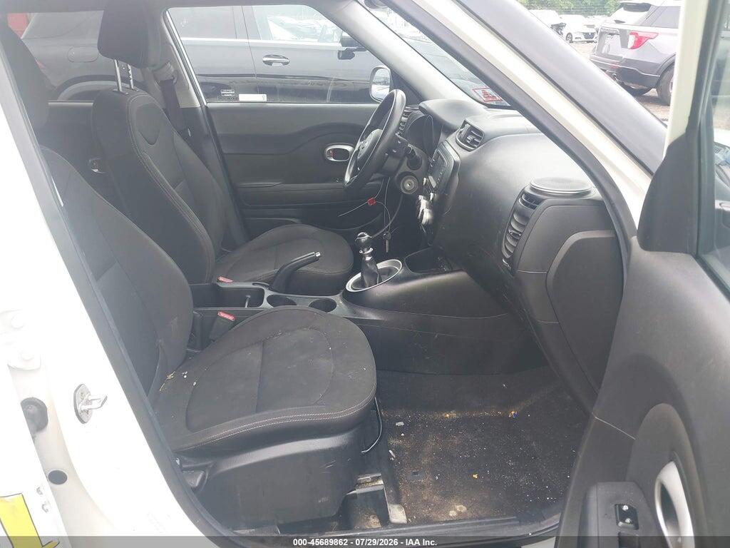 KNDJN2A28K7015356 2019 KIA SOUL photo no. 5