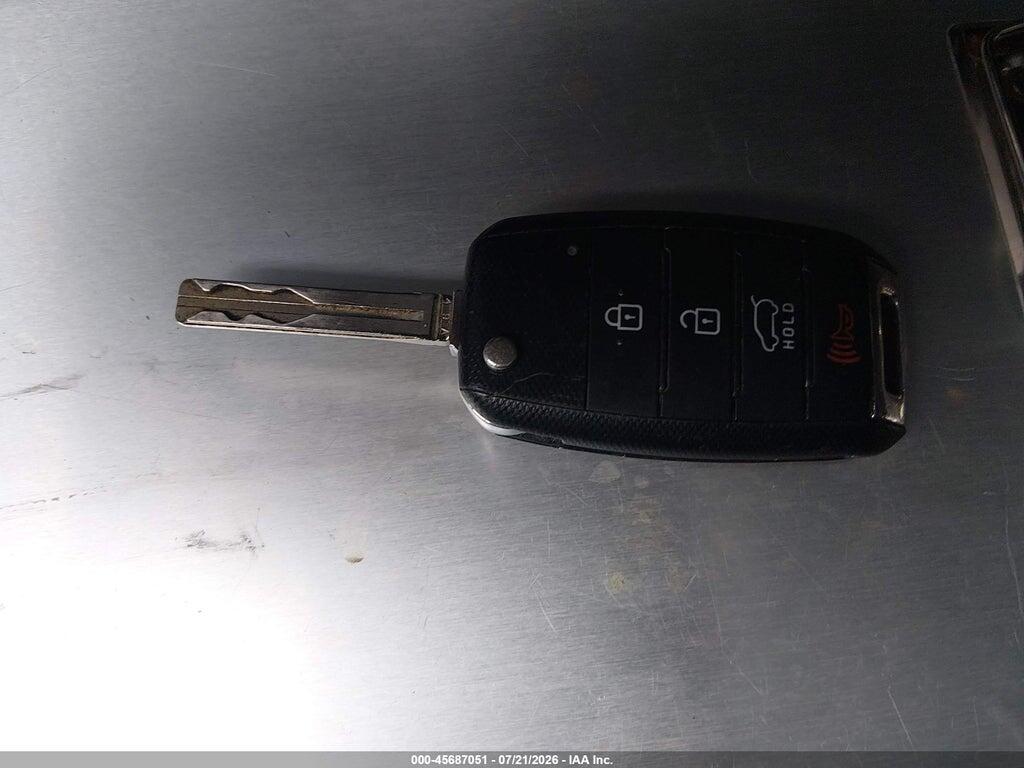 KNDJN2A22K7678017 2019 KIA SOUL photo no. 11