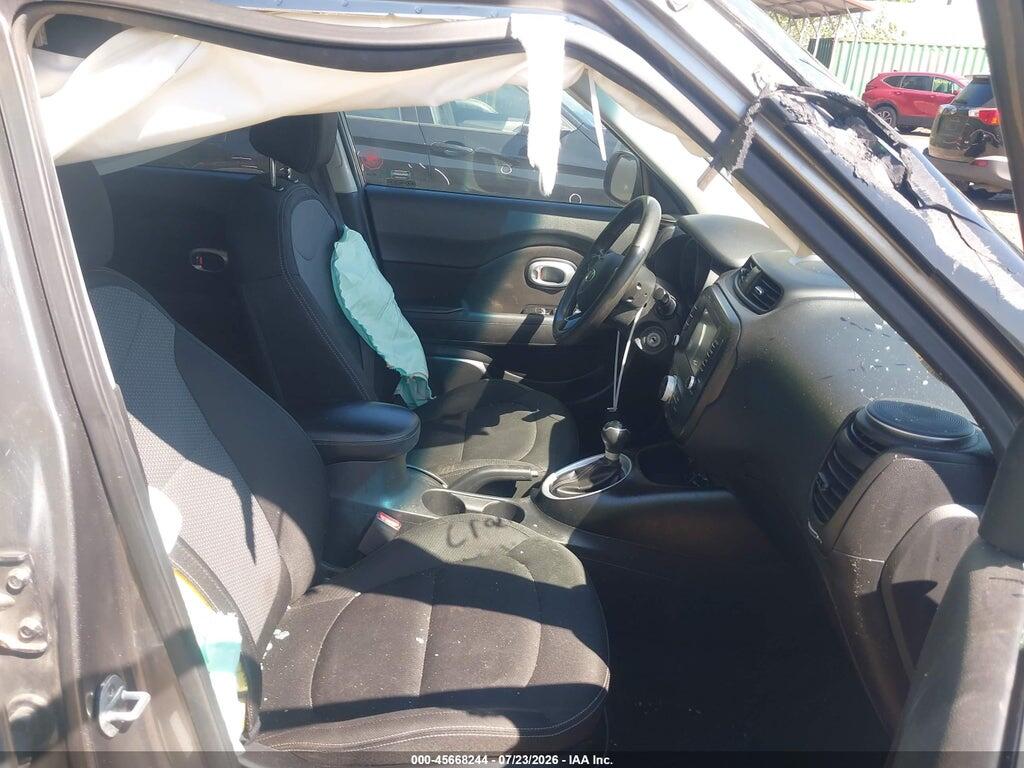 KNDJP3A59K7659104 2019 KIA SOUL photo no. 5