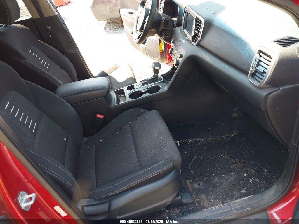 KNDPMCAC2K7606777 2019 KIA SPORTAGE photo no. 5