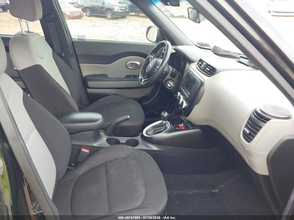 KNDJN2A29J7624017 2018 KIA SOUL photo no. 5