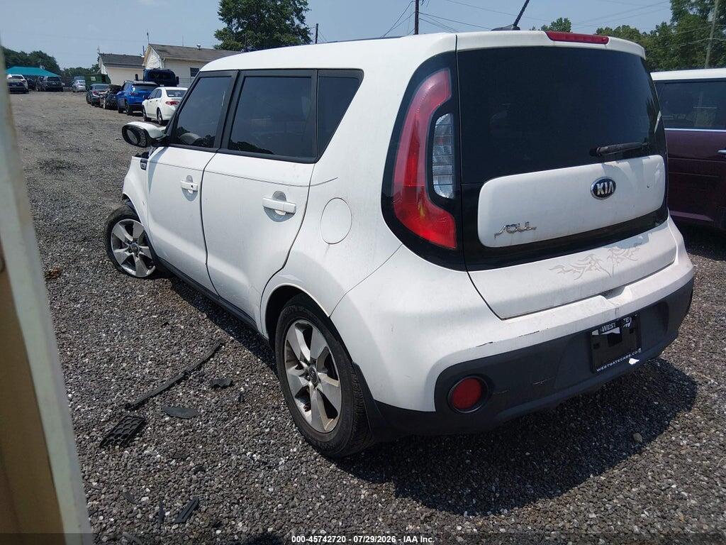 KNDJN2A28J7908030 2018 KIA SOUL photo no. 3