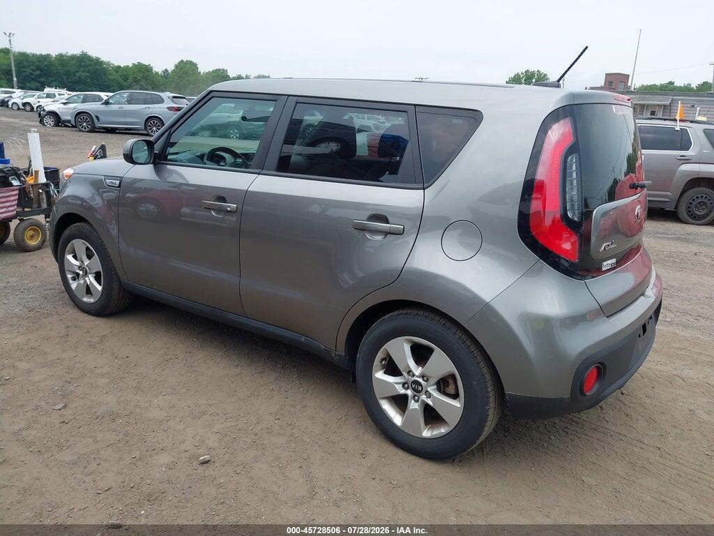 KNDJN2A23J7552196 2018 KIA SOUL photo no. 3