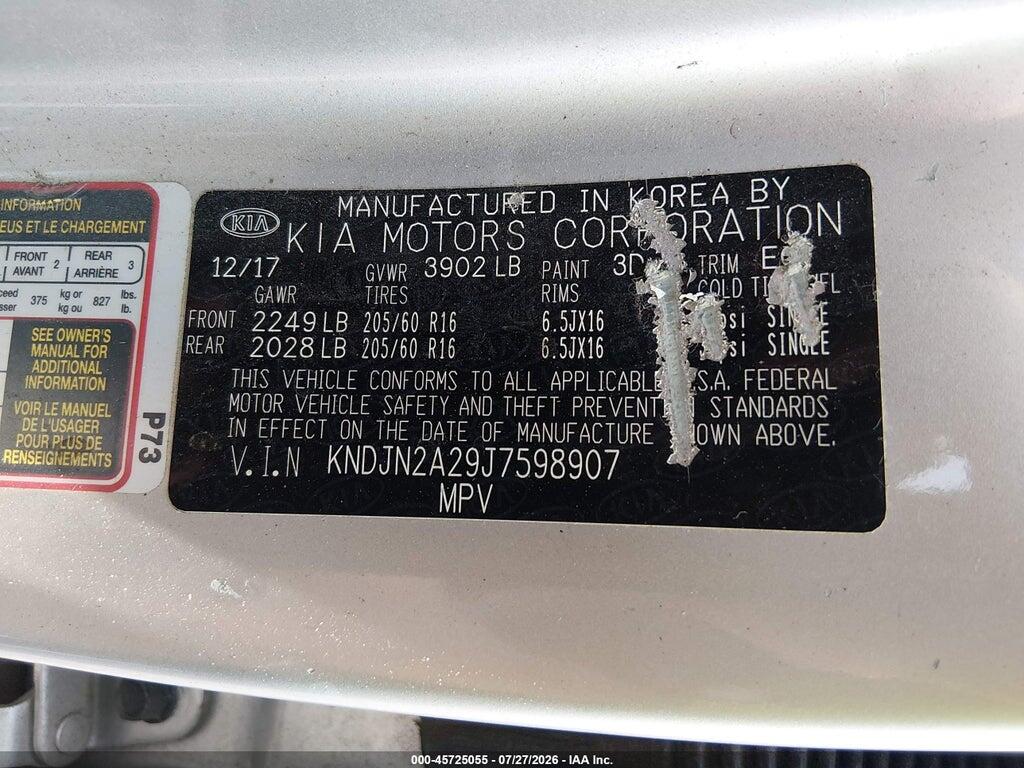 KNDJN2A29J7598907 2018 KIA SOUL photo no. 9