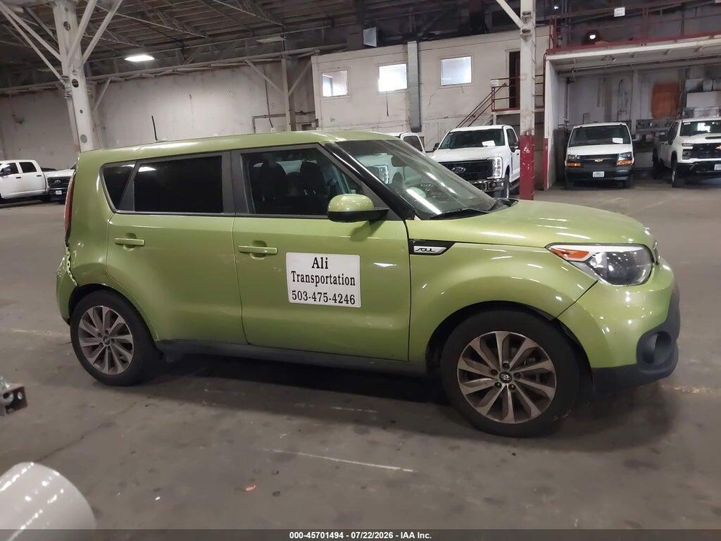 KNDJP3A57J7900138 2018 KIA SOUL photo no. 12