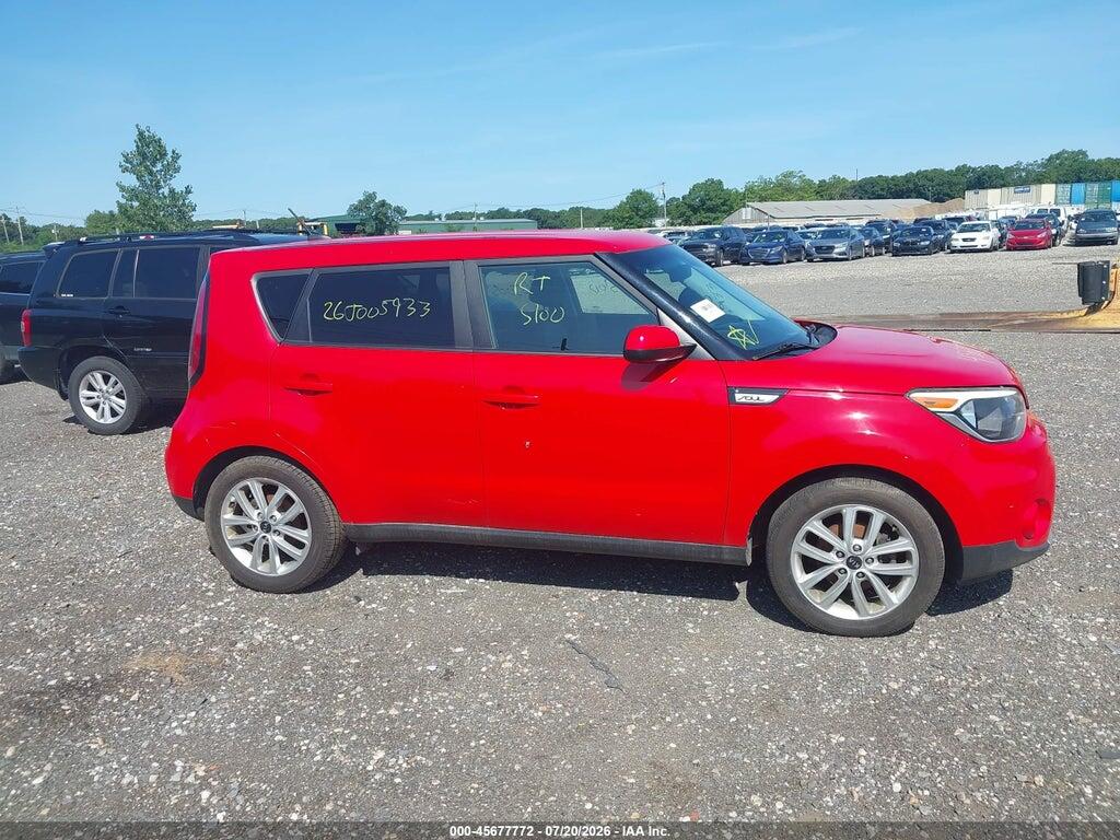 KNDJP3A51J7525511 2018 KIA SOUL photo no. 12