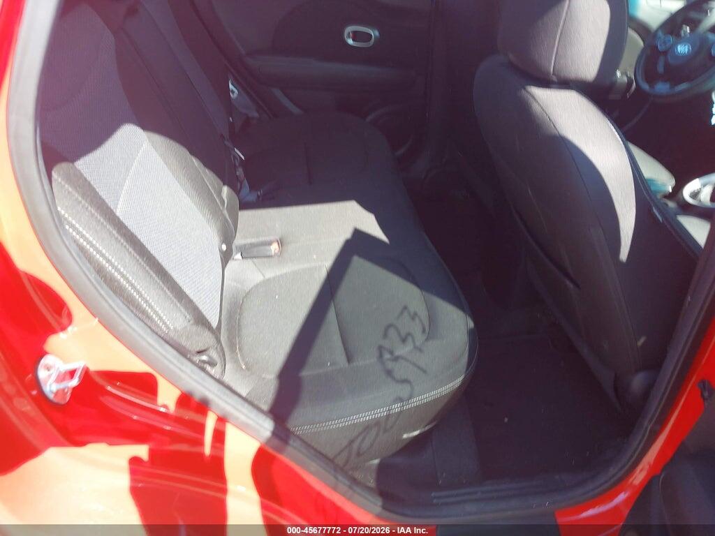 KNDJP3A51J7525511 2018 KIA SOUL photo no. 8