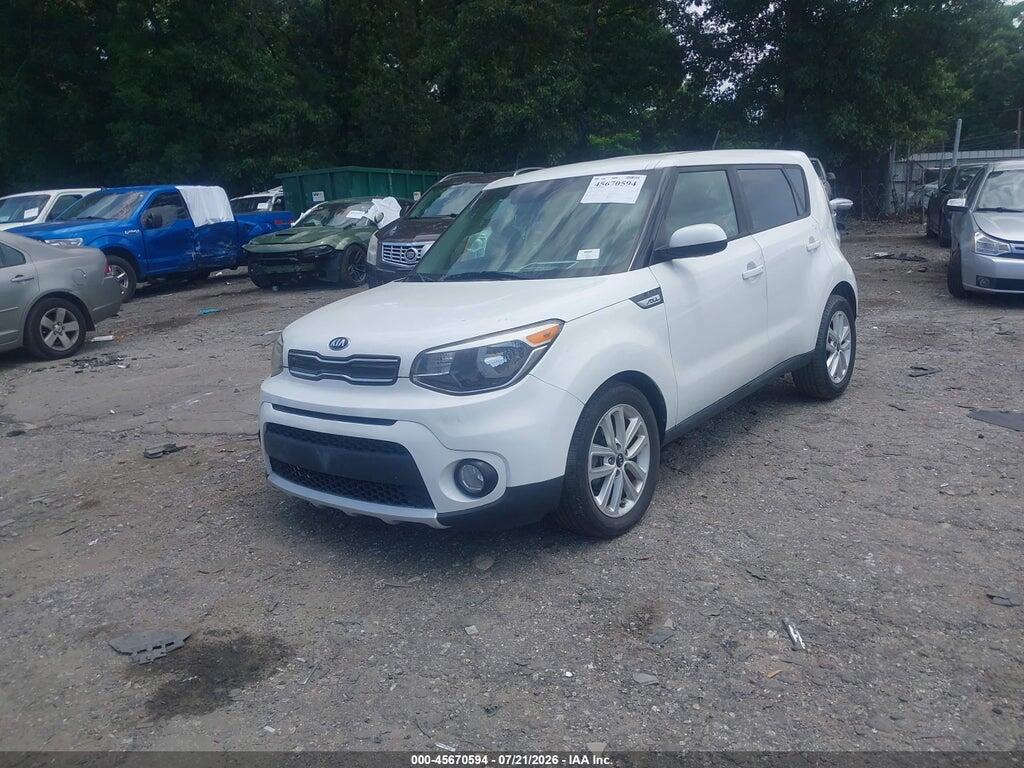 KNDJP3A55J7600632 2018 KIA SOUL photo no. 2