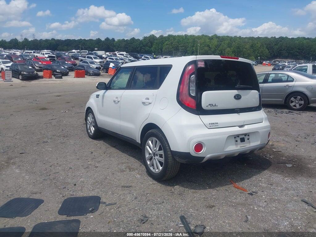 KNDJP3A55J7600632 2018 KIA SOUL photo no. 3