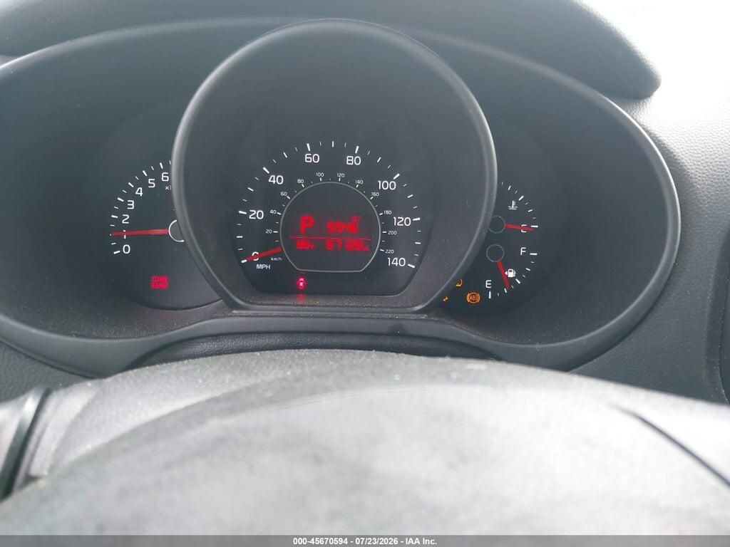 KNDJP3A55J7600632 2018 KIA SOUL photo no. 7