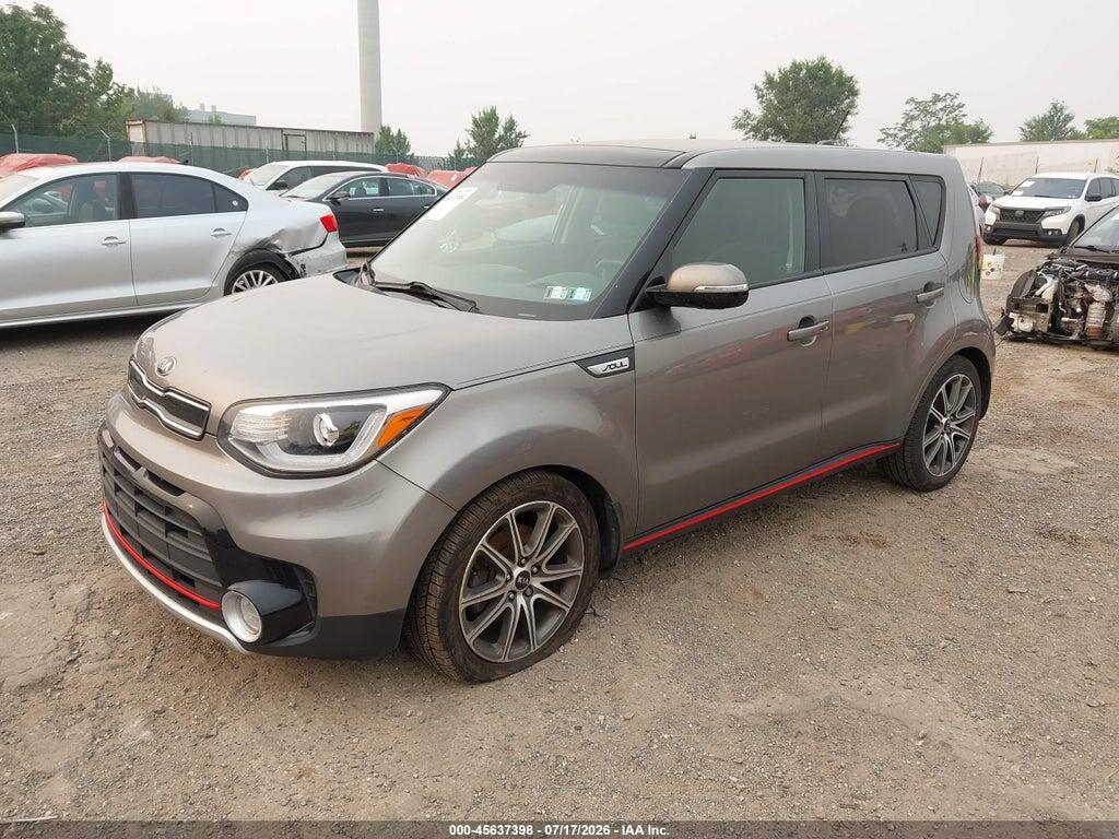 KNDJX3AA2J7515468 2018 KIA SOUL photo no. 2