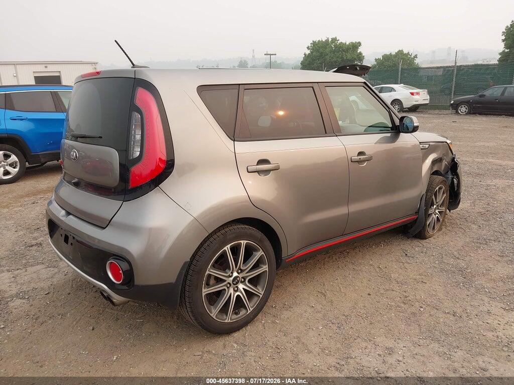 KNDJX3AA2J7515468 2018 KIA SOUL photo no. 4