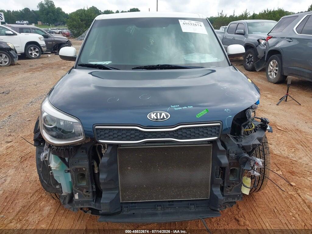 KNDJP3A57J7622017 2018 KIA SOUL photo no. 12