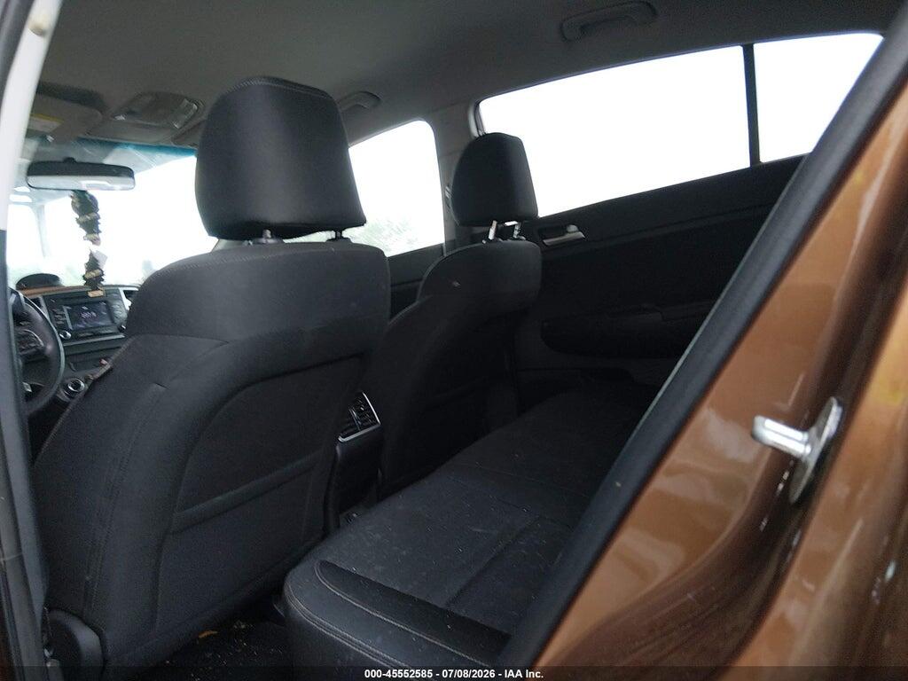 KNDPMCAC9J7447724 2018 KIA SPORTAGE photo no. 8