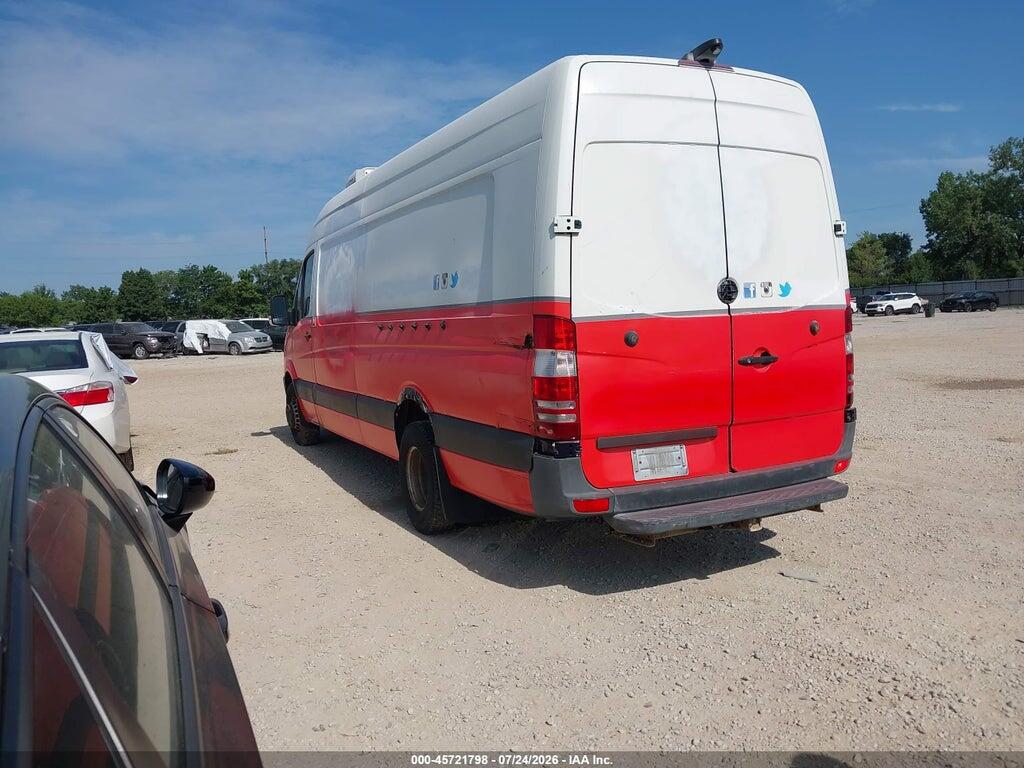 WD3PF1CC2FP138965 2015 MERCEDES-BENZ SPRINTER 3500 photo no. 3