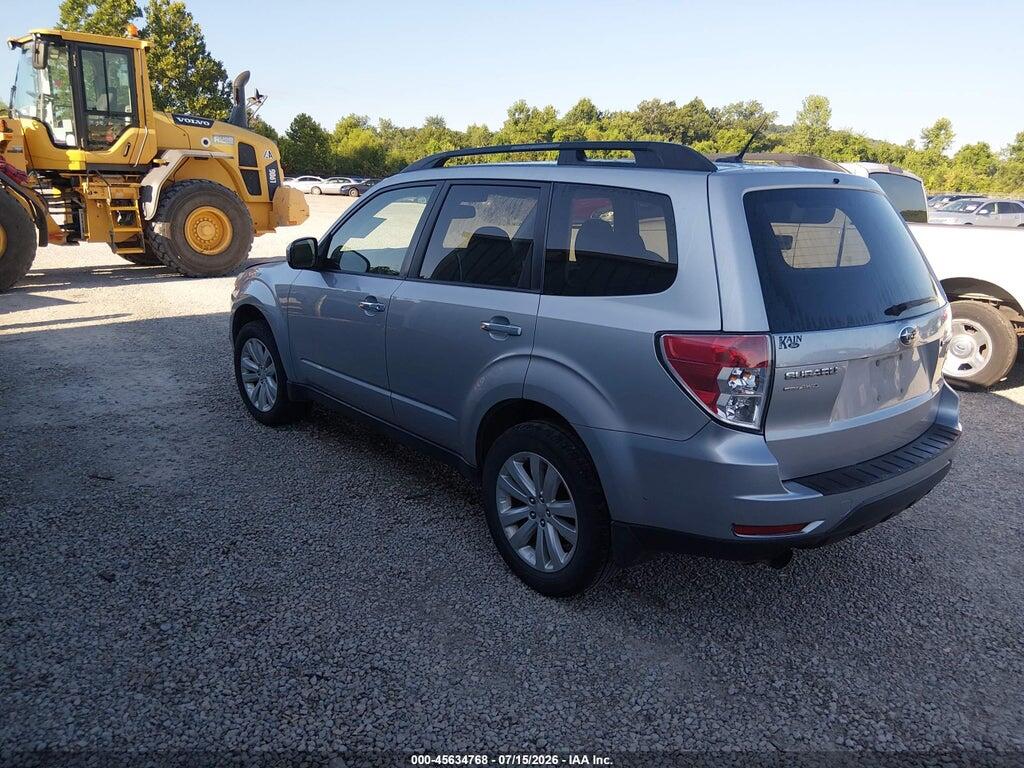 JF2SHAEC1DH416903 2013 SUBARU FORESTER photo no. 3