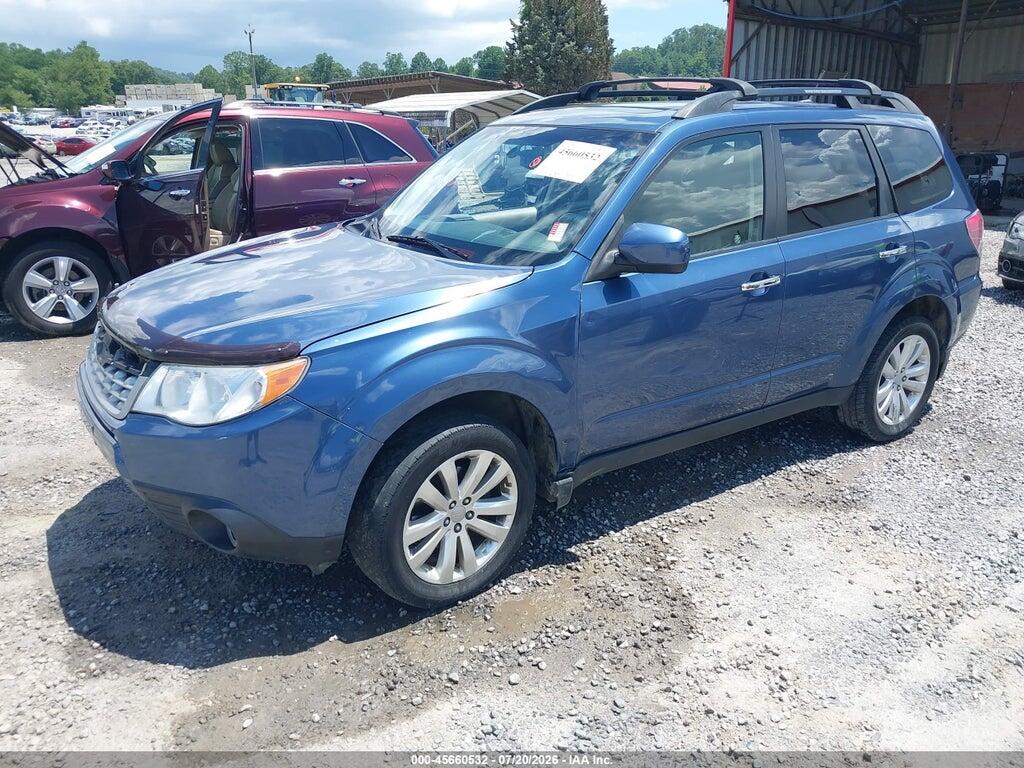 JF2SHAEC3DH441107 2013 SUBARU FORESTER photo no. 2
