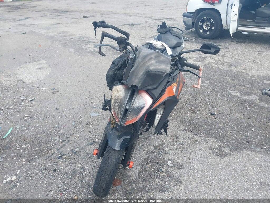 VBKV69405KM907193 2019 KTM 1290 photo no. 5